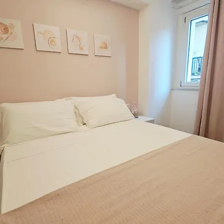 Nali 1 アパート チヴィタノーヴァ・マルケ