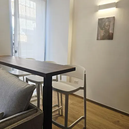 アパート Nali 1 チヴィタノーヴァ・マルケ